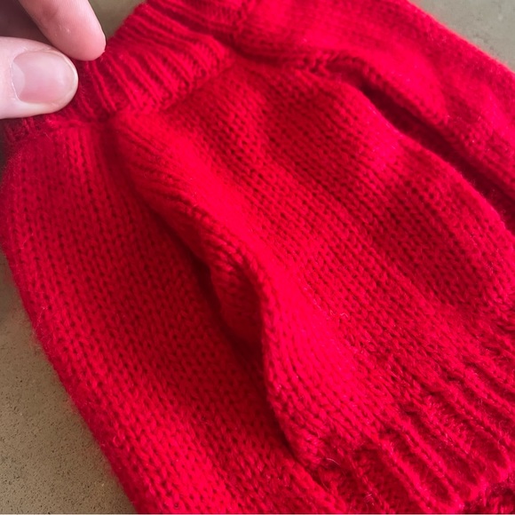 XXS red sweater, perfect for the holidays! - Picture 4 of 4